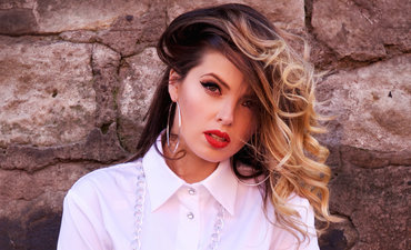 Бейнені қарау Порно комикстер орыс тілінде